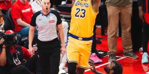 开云体育APP-SLAM晒詹姆斯赛场照：与篮球造物主达成了交易